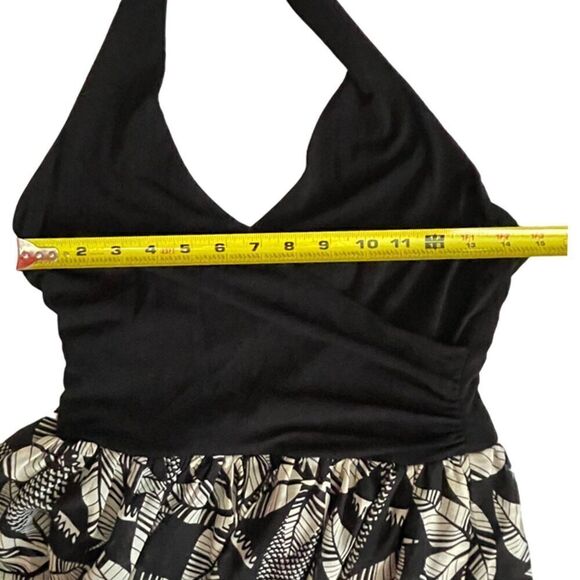 London Times Fit & Flair Black Floral Halter Dress Size 6 - Picture 8 of 10